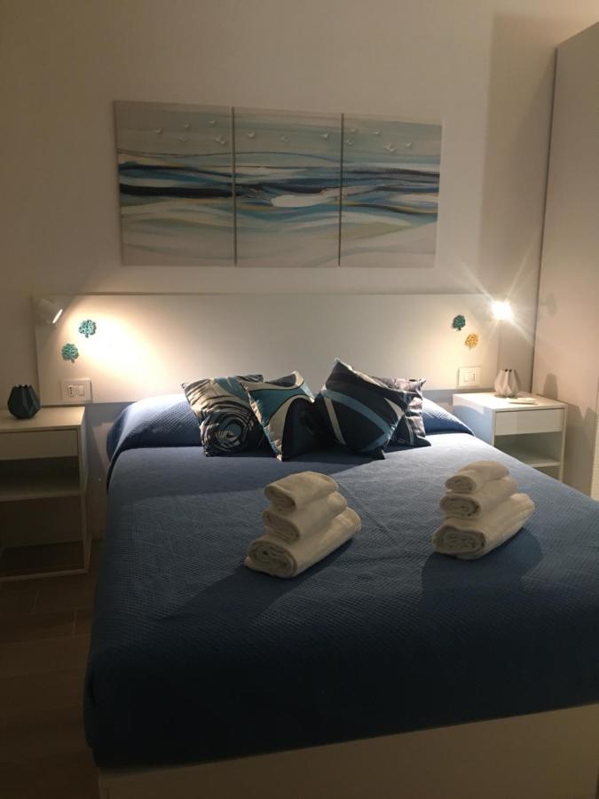 Appartement La Terrazza Sul Mare - Dimora Di Charme à Giovinazzo Extérieur photo