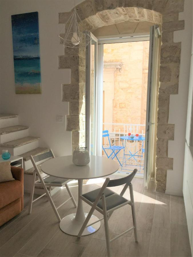 Appartement La Terrazza Sul Mare - Dimora Di Charme à Giovinazzo Extérieur photo