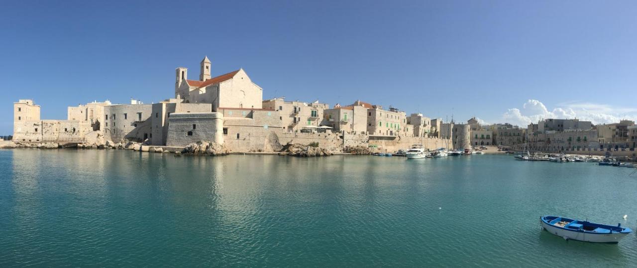 Appartement La Terrazza Sul Mare - Dimora Di Charme à Giovinazzo Extérieur photo