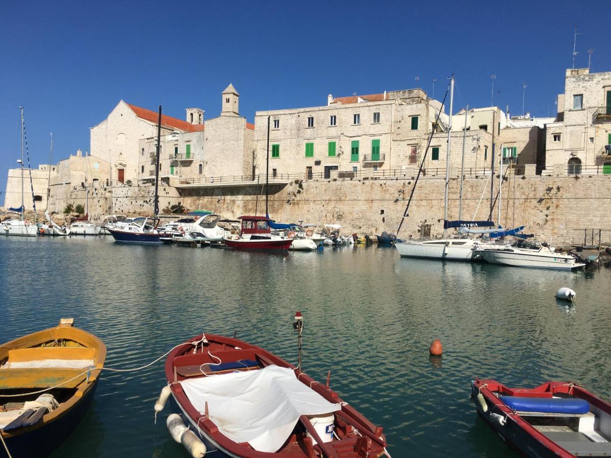 Appartement La Terrazza Sul Mare - Dimora Di Charme à Giovinazzo Extérieur photo